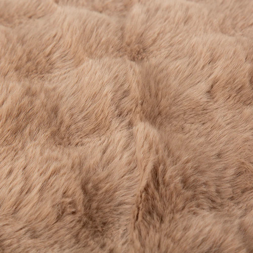 Close-up of taupe faux fur on Scruffs Alpine dog mattress
